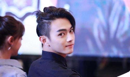 最近爆料男星名单大全视频,揭秘近期名单大全  第3张